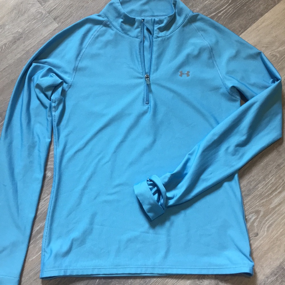 Women’s Under Armour Cold Gear athletic top